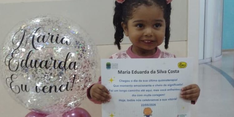 Aos 3 anos, menina vence tumor raro no rosto que chegou a quase 11 cm