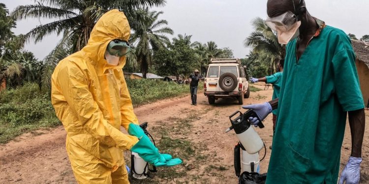 Autoridades de saúde alertam para avanço acelerado do ebola no Congo