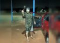 Homem que interrompeu futebol com tiros para o alto é sargento da PMDF