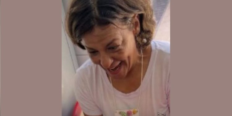 Professora morre ao ser atingida no pescoço por linha com cerol