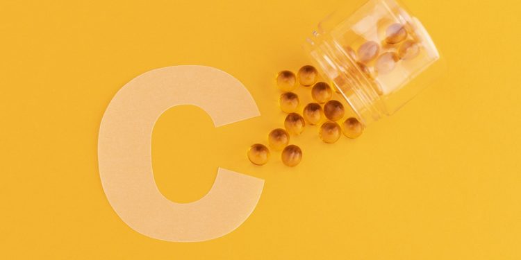 Vitamina C é associada à preservação do cérebro na terceira idade