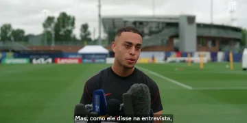 Dest apoia Balogun antes do duelo com a Bélgica