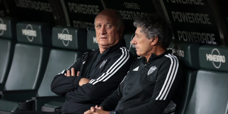 Pressionado e irritado, Felipão diz que é possível reverter desvantagem do Atlético-MG