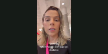 Esposa de Róger Guedes fala sobre pix recebidos de torcedores do Corinthians