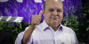 Governador Ibaneis Rocha tem aprovação de 63,6%, aponta pesquisa
