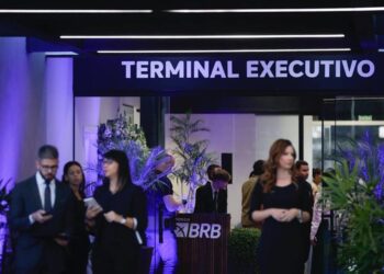 Ibaneis anuncia novo shopping perto do Aeroporto de Brasília com financiamento do BRB