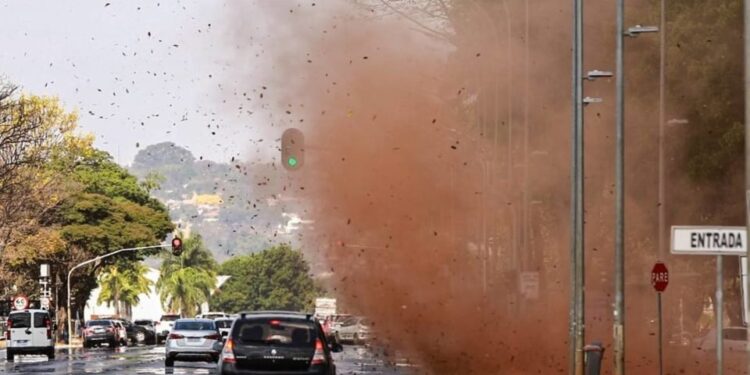 DF bate novo recorde de calor no ano e registra 33,9°C nesta 4ª feira