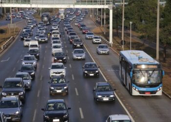 Ibaneis pede desculpas por transtornos e diz que obras são para o “bem de todos”