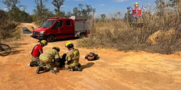 Polícia arromba apartamento na Asa Norte após idosa passar mal e ficar um dia sem dar notícias
