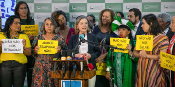 Deputadas da esquerda representadas no Conselho de ética da Câmara recebem apoio em maioria de comentários de vídeos no YouTube