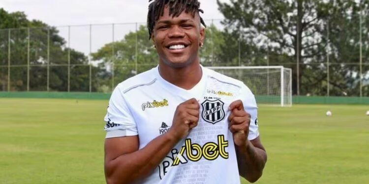 Matheus Jesus rescinde com Ponte Preta e Corinthians e vai para o Japão