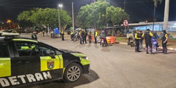 Operação do Detran em Taguatinga flagra oito motocicletas com escapamento irregular 