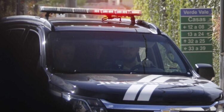 “Possessivo, narcisista e egoísta”, diz filho de policial morta sobre assassino