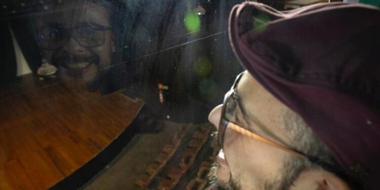 Luzes do Teatro Dulcina acendem pela primeira vez após três anos de escuridão