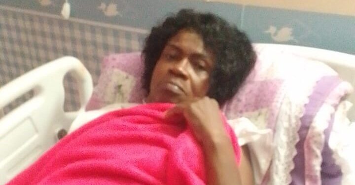 Idosa que expeliu tumor em hospital do Rio terá de retirar útero