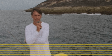 Multa por pesca ilegal contra Bolsonaro volta a valer, decide Ibama