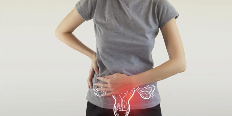 Mulher descobre câncer na gravidez, faz quimio e filha nasce saudável