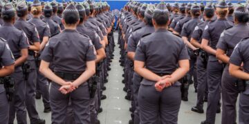 Menos mulheres e mais poderes: governo Lula apoia projeto bolsonarista que fortalece PM