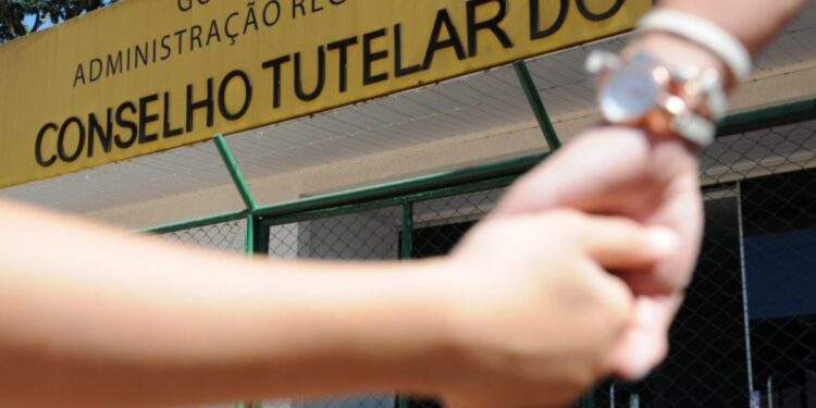 Eleição para conselhos tutelares é fundamental, diz Miriam Krenzinger