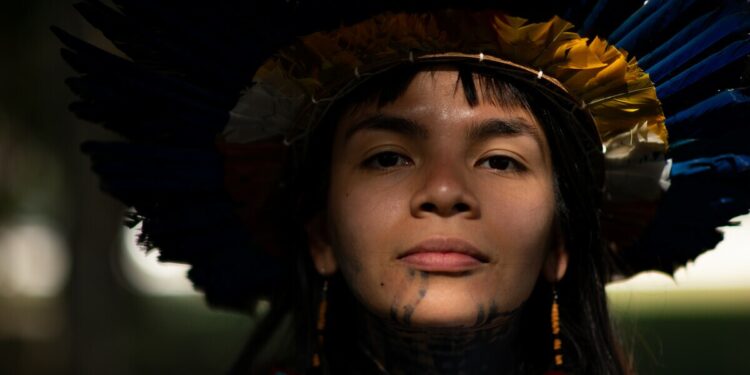 “Jovens, continuem a remar”