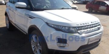 Detran-DF entrega 4 vans para banca examinadora de direção veicular