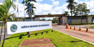 O “monstro” renasceu na Abin sem nenhum controle do Congresso