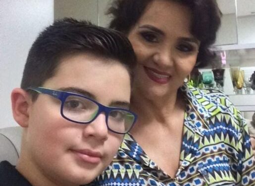 Mulher descobre câncer de mama ao fazer exames para colocar silicone