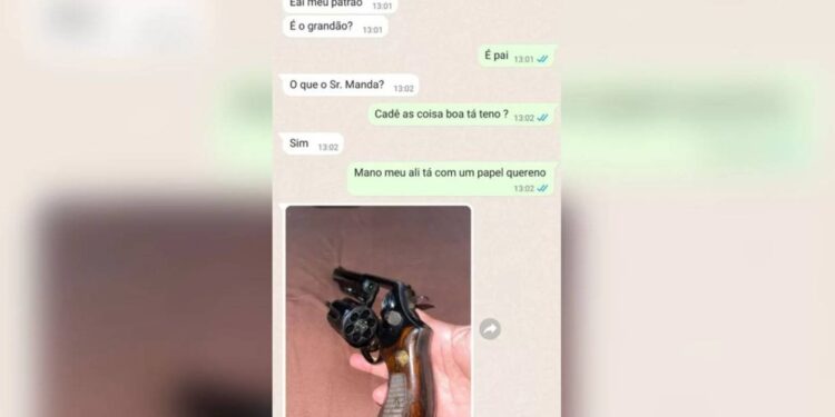 CAC é preso por negociar venda de arma sem registro pelo WhatsApp