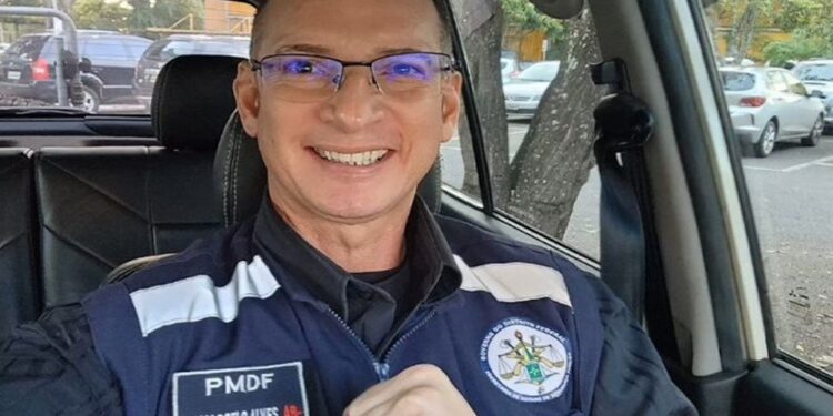 PM filmado trocando socos com motoboy será julgado na próxima semana