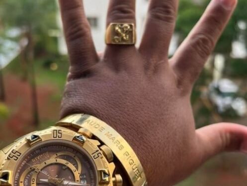 Saiba quem é o homem que se vestia de policial para se exibir na web