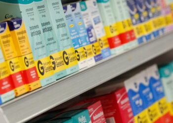 Saiba se medicamento genérico funciona da mesma forma que o referência