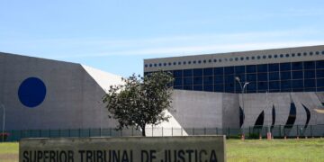 STJ tranca ação contra mulher que abortou e foi denunciada pela médica