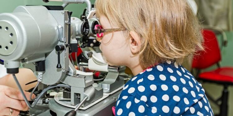 Número de casos de glaucoma é subestimado no país, alertam médicos