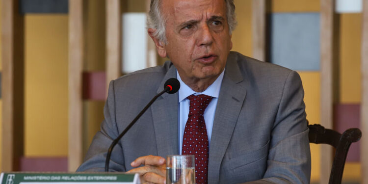 A “nova” inteligência militar de Múcio mantém ideia de tutelar a democracia