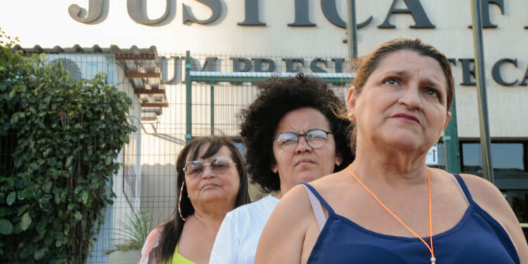 Mães do Curió lutam por justiça para as vítimas da maior chacina policial do Ceará