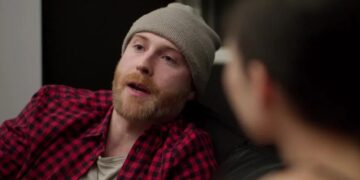 Transplante de fezes da mãe deixa homem com sintomas da menopausa