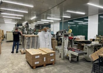 PF fecha fábrica clandestina de cigarros e resgata escravos paraguaios