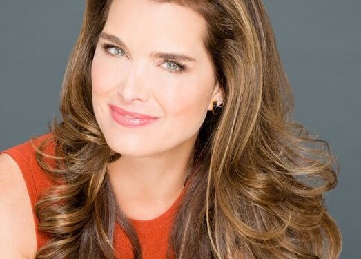 Água demais? Entenda desmaio e convulsão sofridos por Brooke Shields