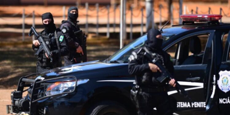 Com novas transferências, cúpula do PCC se concentra em Brasília