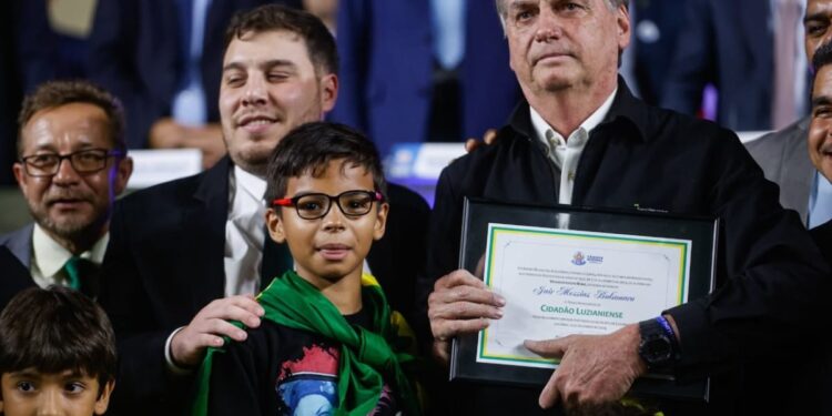 Bolsonaro sobre maconha e aborto: “Ninguém ousou impor no meu governo”