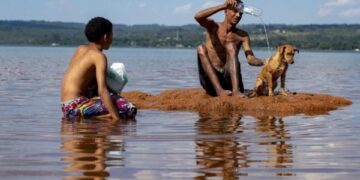 Insolação e exaustão: Saúde faz alerta sobre perigos da onda de calor