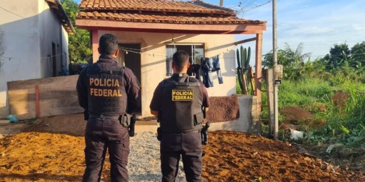PF faz operação no DF contra tráfico internacional de drogas e armas