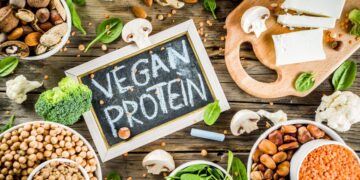 Tornar-se vegano melhora saúde do coração em 8 semanas, diz estudo