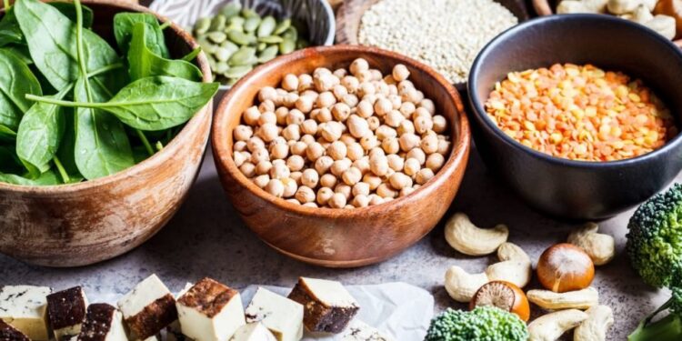 Estudo sugere o que comer ao longo do dia para evitar o Alzheimer