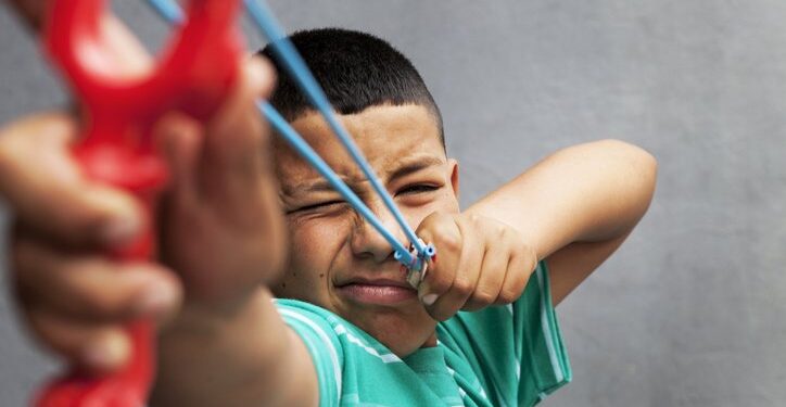 Natal com cuidado! 5 brinquedos que podem causar problemas oculares