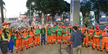 Vídeo: garis lançam campanha para arrecadar brinquedos no Natal