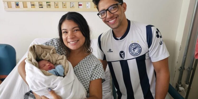 DF: primeiro bebê de 2024 se chama Havi e nasceu à 1h27 do dia 1º