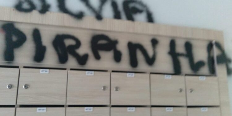 Morador que ameaçou síndica com lixo e pichações é servidor do MPU