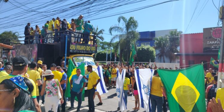 Bolsonaro recebe título de ‘Pai da Mentira’ após discurso polêmico em Maricá
