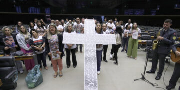 O jornalismo que afaga as empresas não tem limites